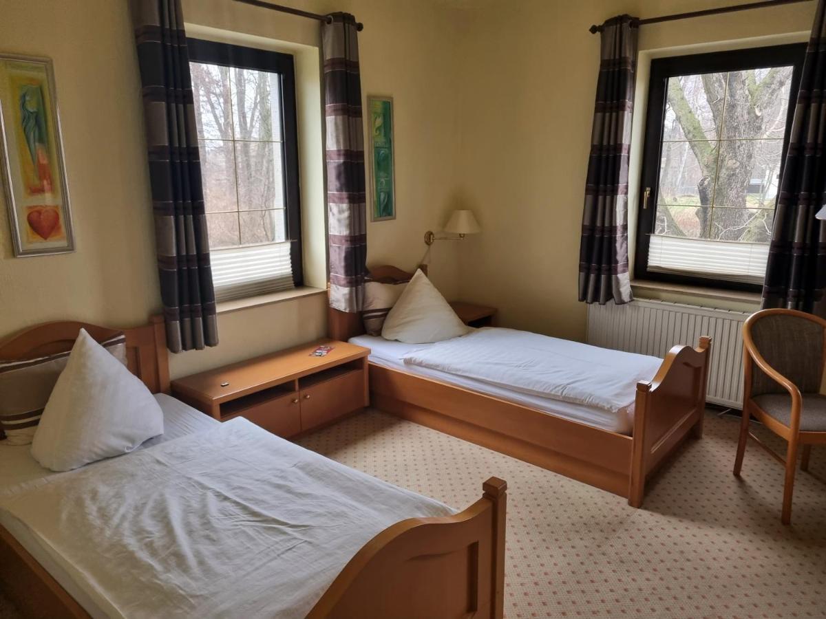 Altes Teichhaus - Pension Ottendorf-Okrilla Екстериор снимка